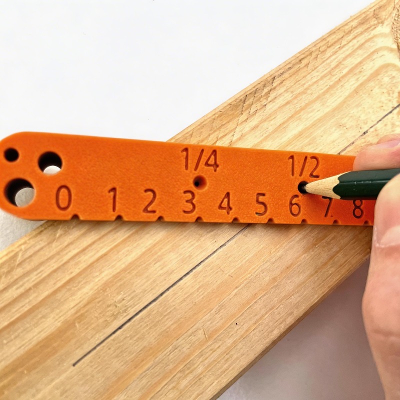 Woodworking Center Locator | P - Dovetail Marking Guide のレビューと価格