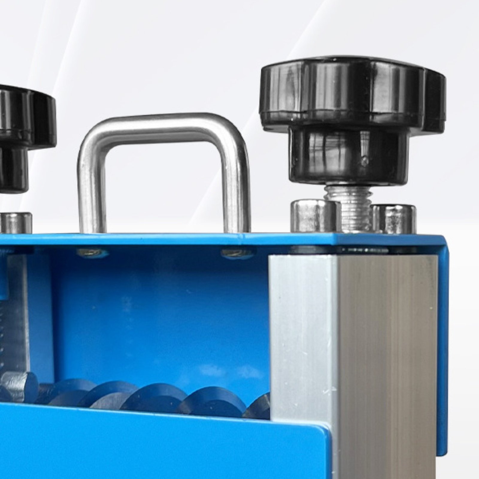 Multi-Hole Cord Peeler Twin-Dr - Tool Workshop のレビューと価格
